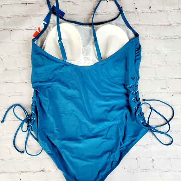 SUN & SEA Lace‎ Up 1 piece swimsuit - Picture 3 of 11